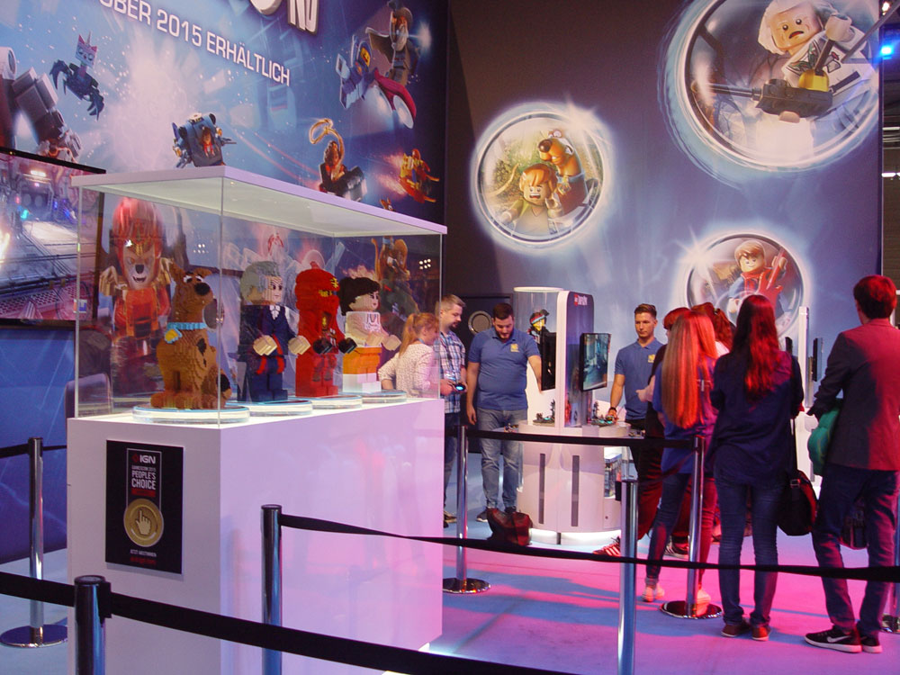 gamescom 2015 new trend in toy-to-life gaming lego